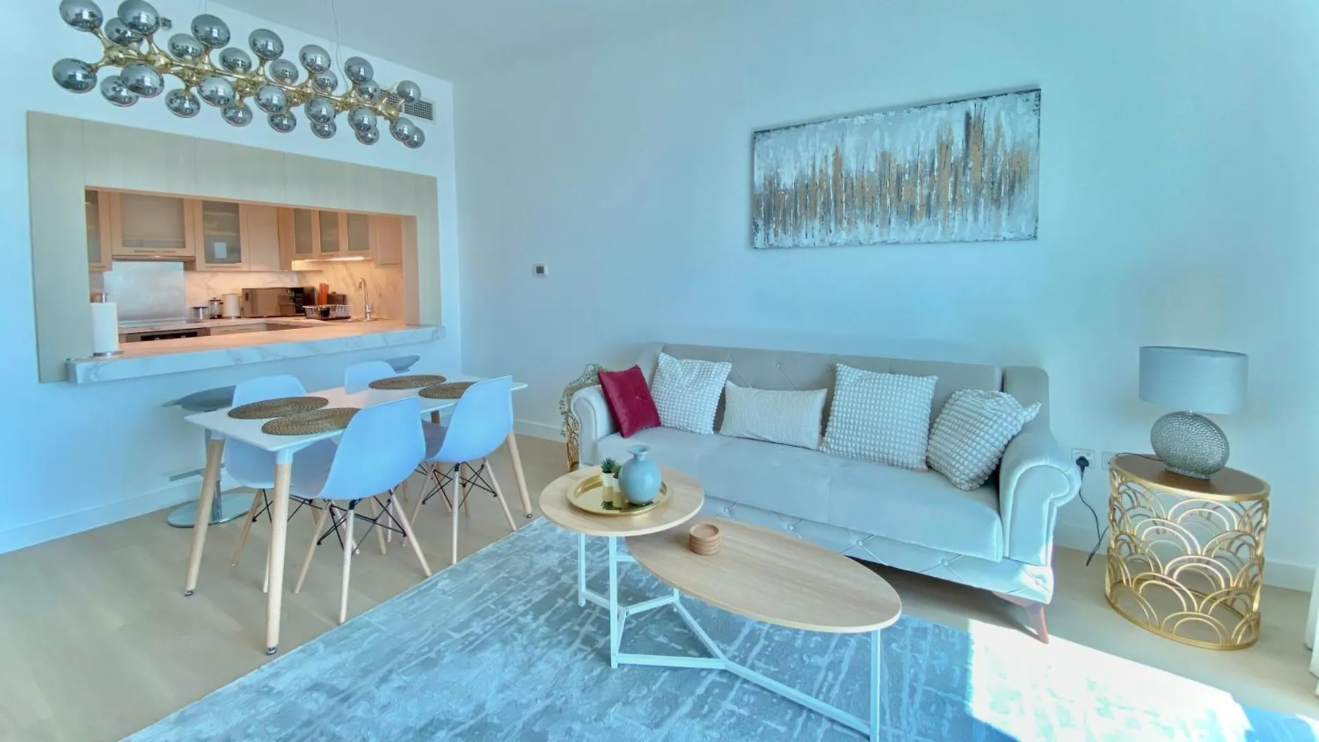 Serene Retreat In Dubai Apartment
